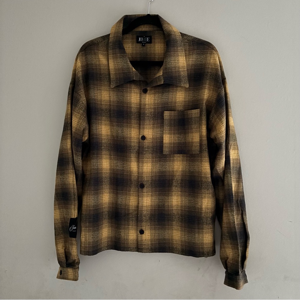 Jomee Plaid Button-Up Shirt